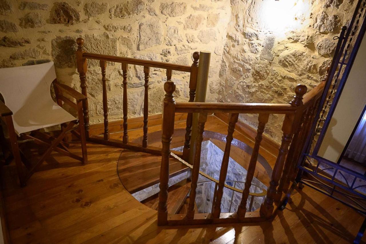 Traditional Stone Mezonete Krousonas  Kültér fotó